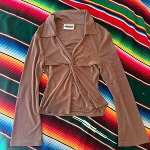'Next Era Totally” Y2K collared tannish long slv top ~ open front / twist close!
